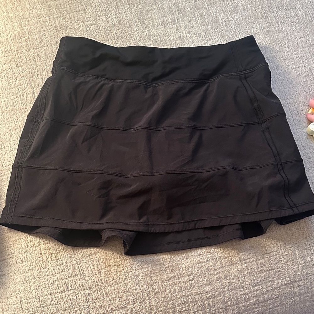 Lululemon pace rival skirt